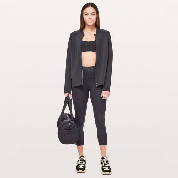 Lululemon Align High Rise Crop Embossed Activewear Yoga Workout Gym Leggings - Picture 5 of 11